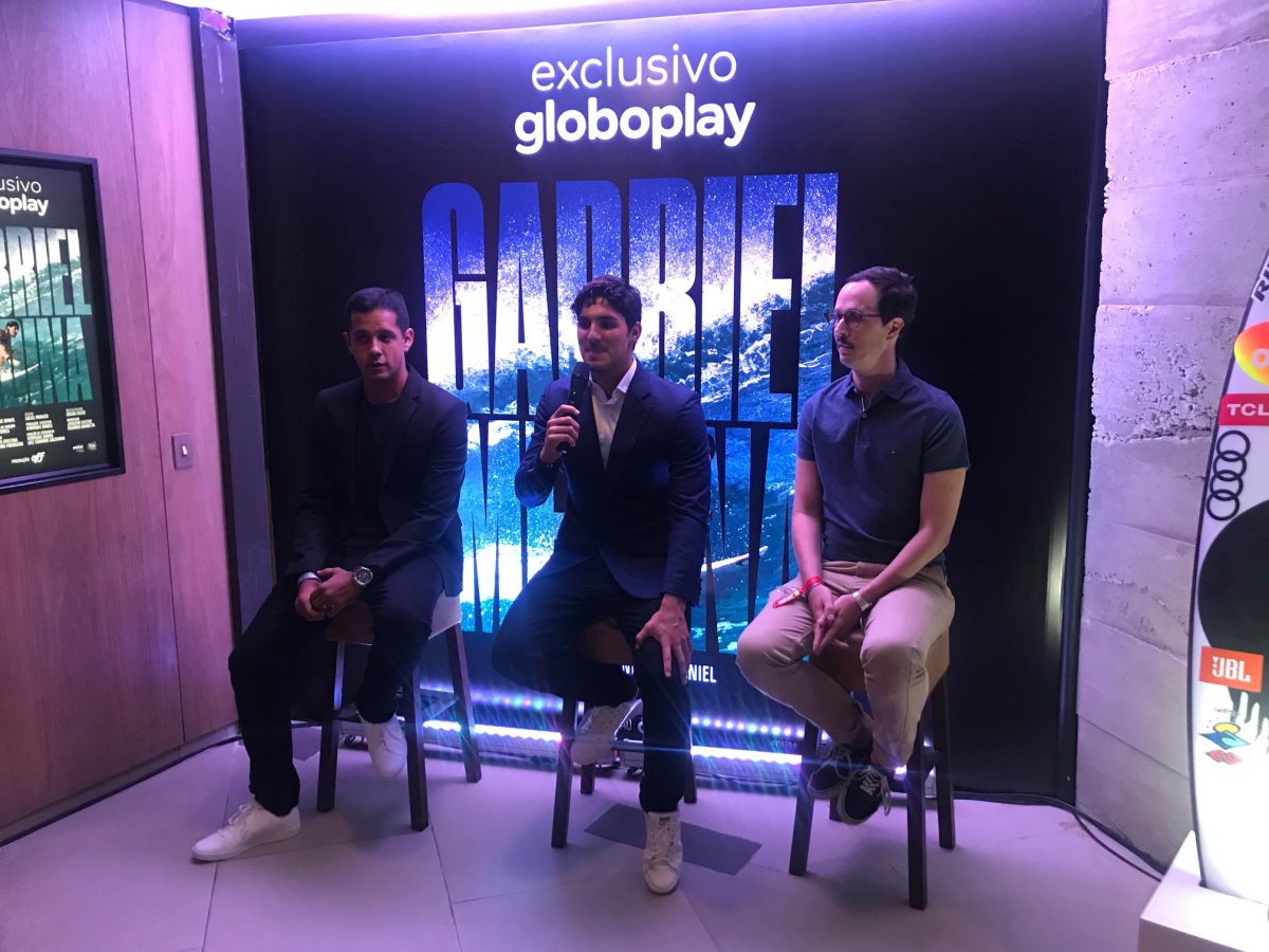 Henrique Daniel, Gabriel Medina e Lucas Paraizo dão entrevista em pré-lançamento do filme