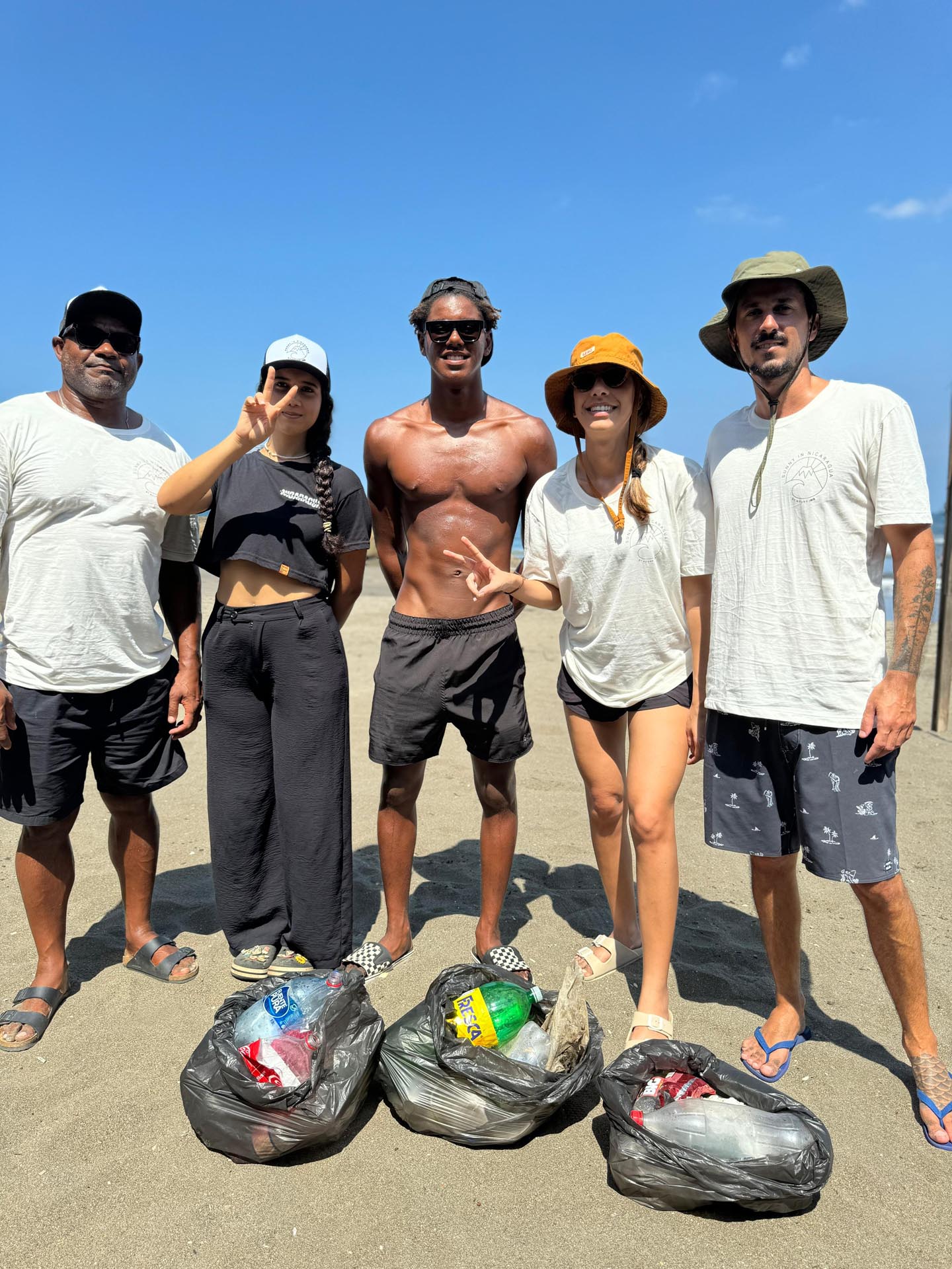 Sunny Pires e equipe na Nicaragua durante gravação de documentário