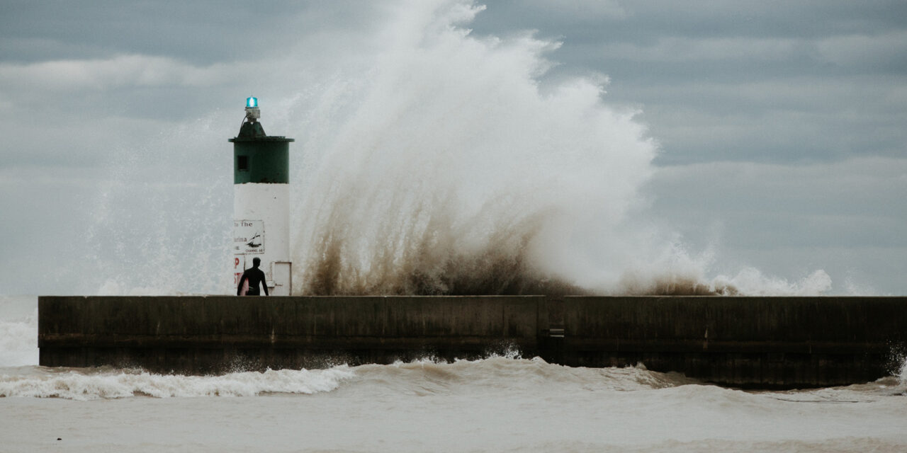 Lagos, mares e abismos