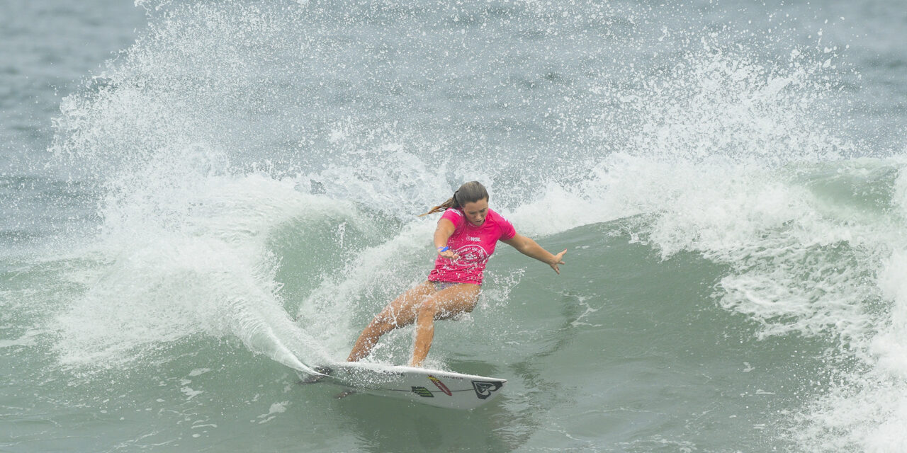 Laura Raupp faz recordes do Circuito Banco do Brasil em Ubatuba